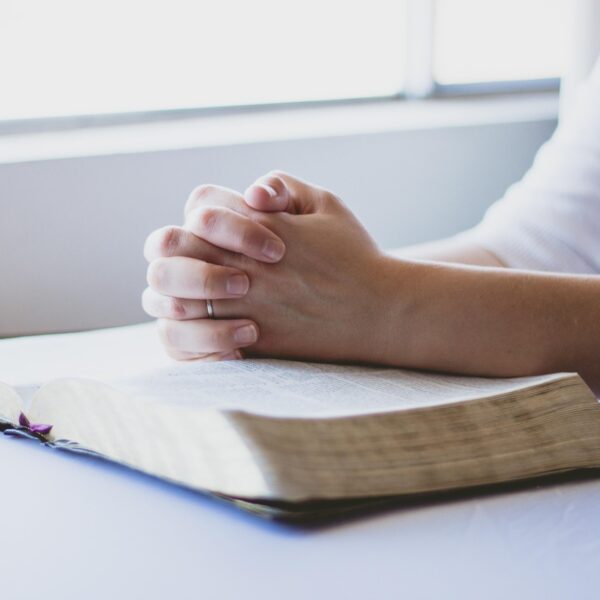prayer-1308663_1920